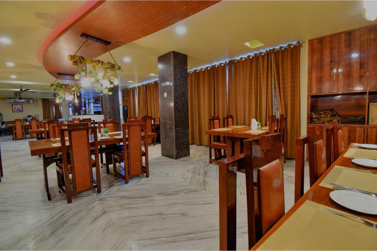 Fabhotel Red Rose - Nr Iit Guwahati Amingaon Exteriör bild